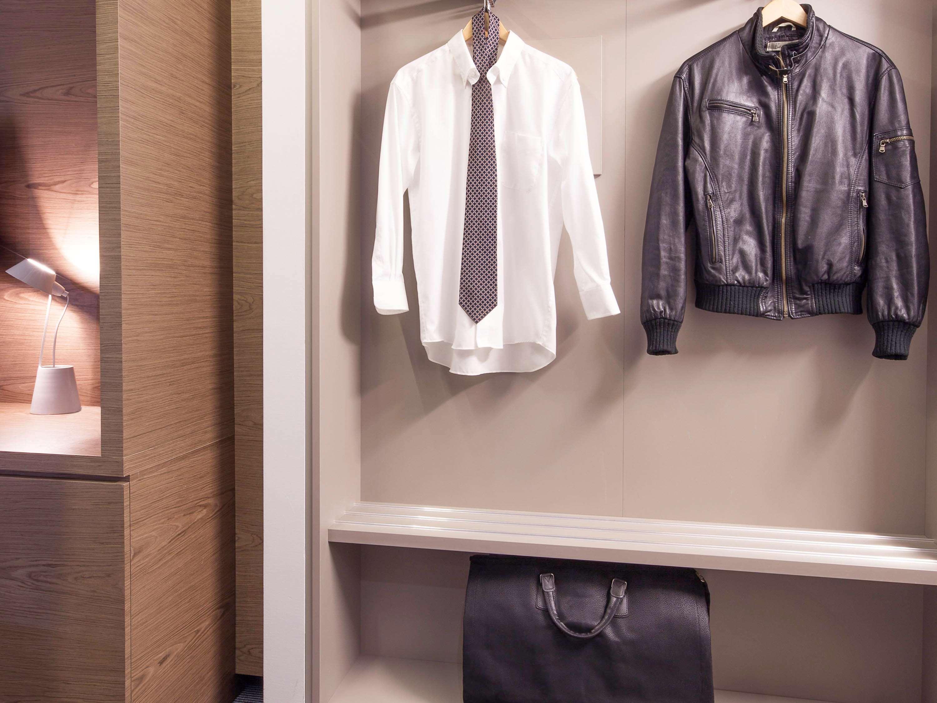 Ibis Styles Roma Eur Hotel Bagian luar foto
