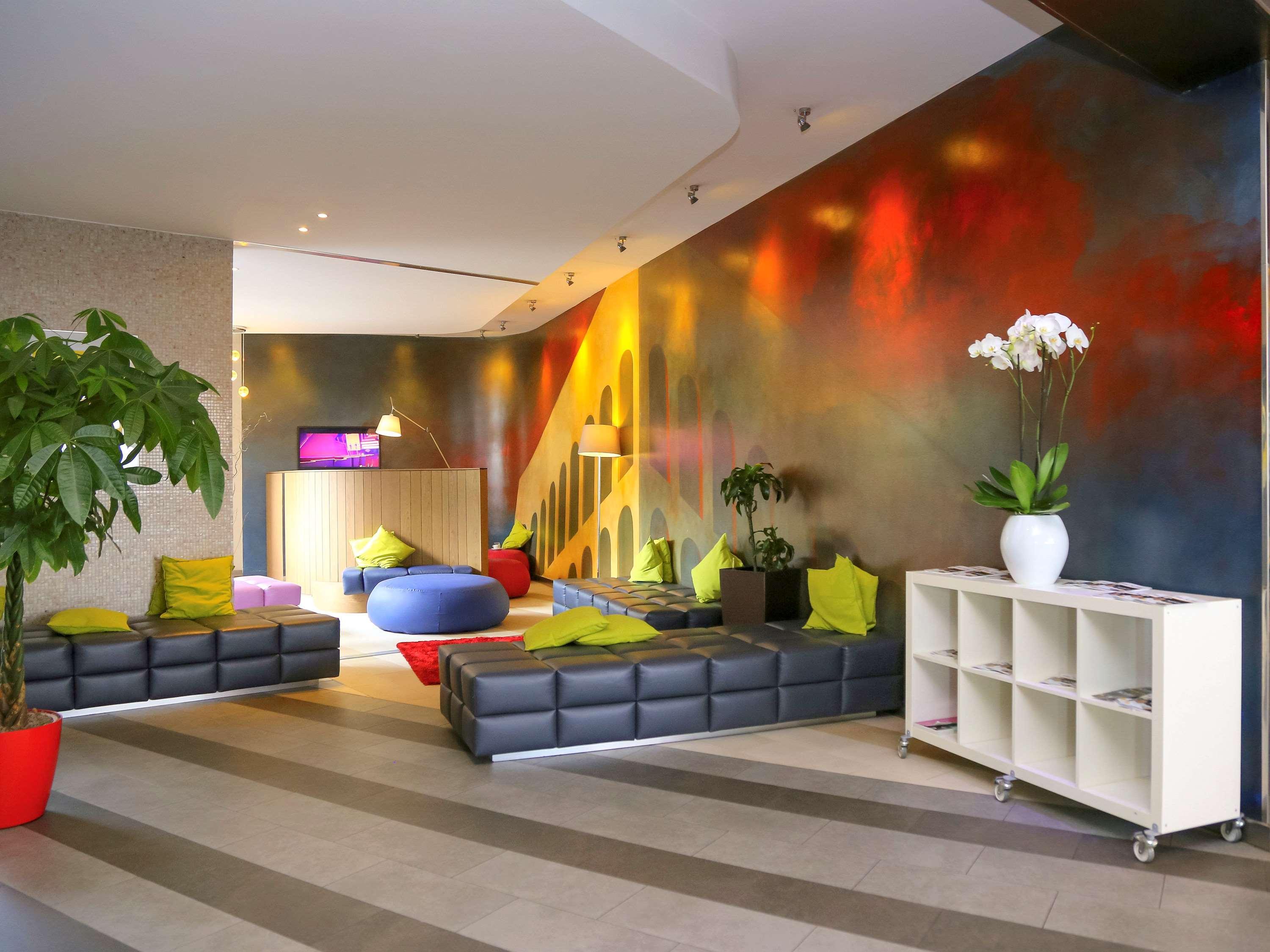 Ibis Styles Roma Eur Hotel Bagian luar foto