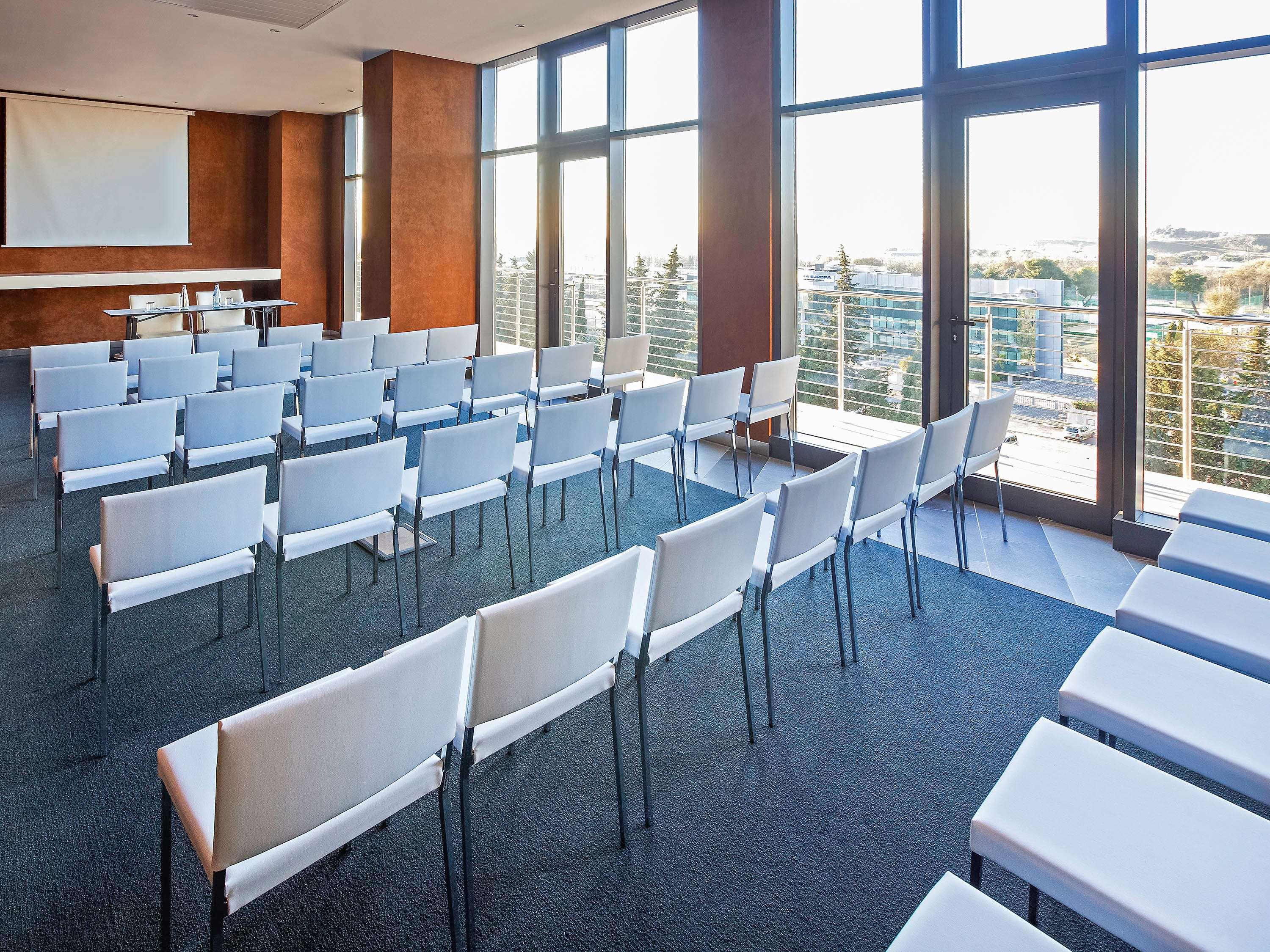 Ibis Styles Roma Eur Hotel Bagian luar foto