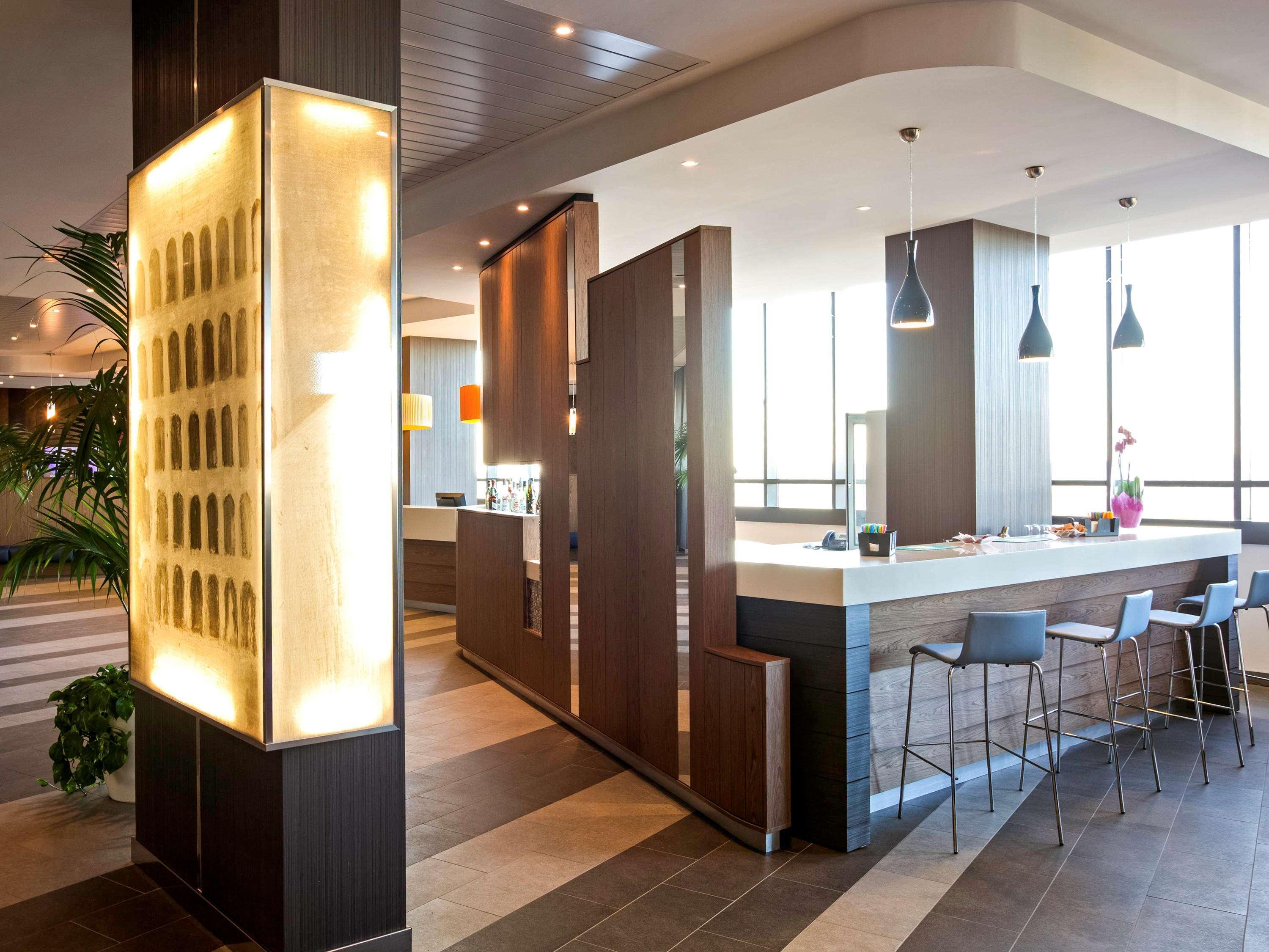 Ibis Styles Roma Eur Hotel Bagian luar foto