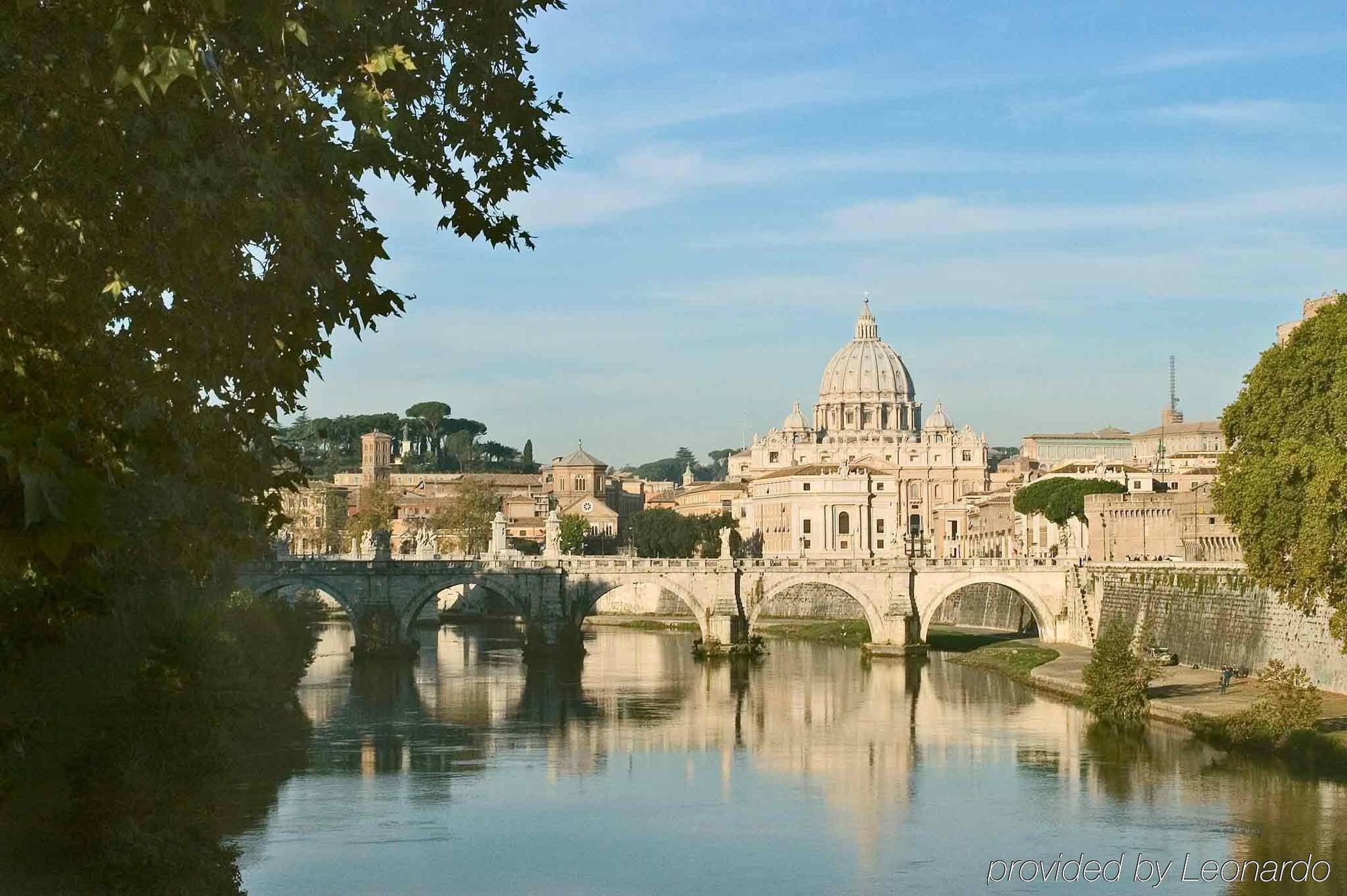 Ibis Styles Roma Eur Hotel Bagian luar foto