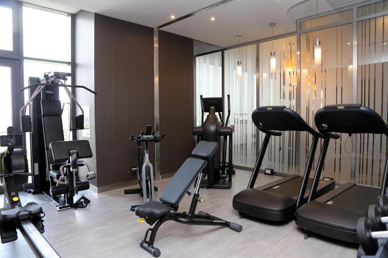 Ibis Styles Roma Eur Hotel Bagian luar foto