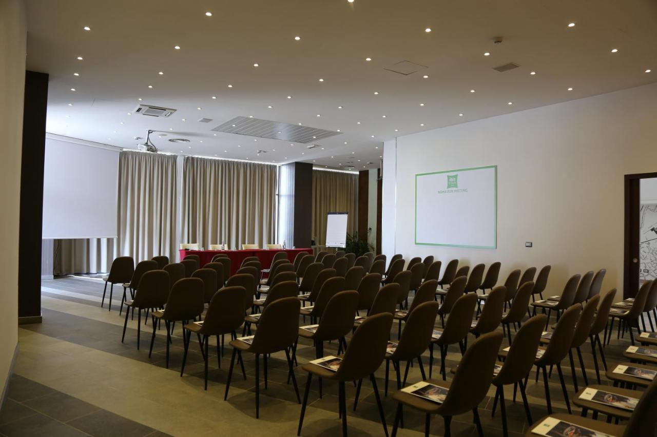 Ibis Styles Roma Eur Hotel Bagian luar foto