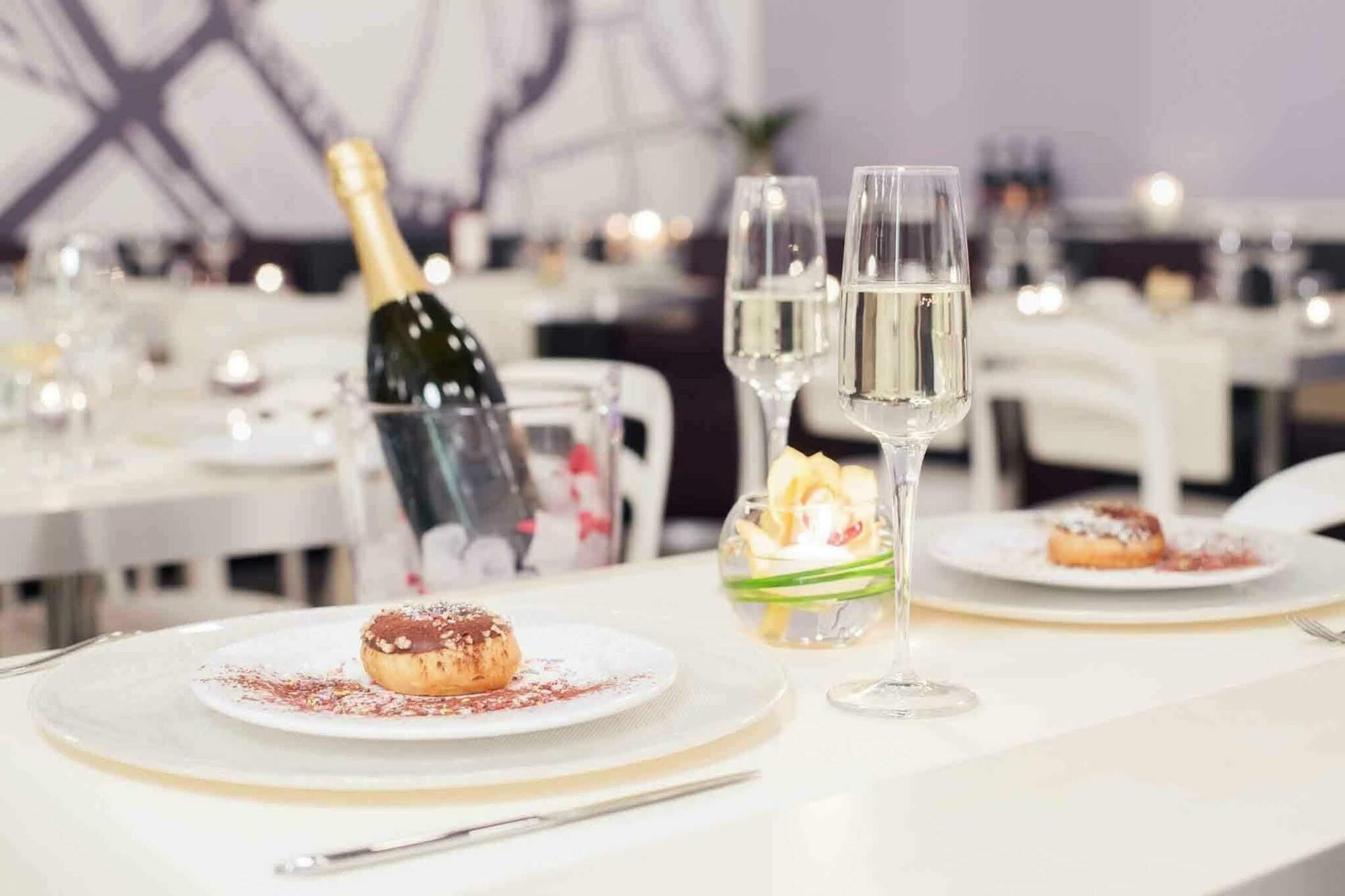 Ibis Styles Roma Eur Hotel Bagian luar foto